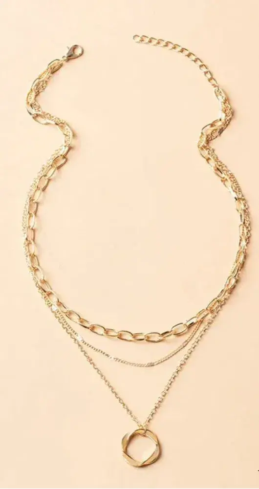 Vintage golden layered chain & pendant necklace